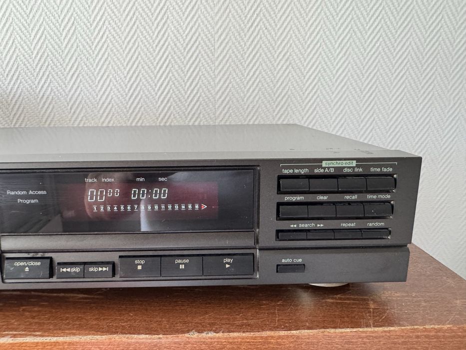 Odtwarzacz Technics SL-P177A