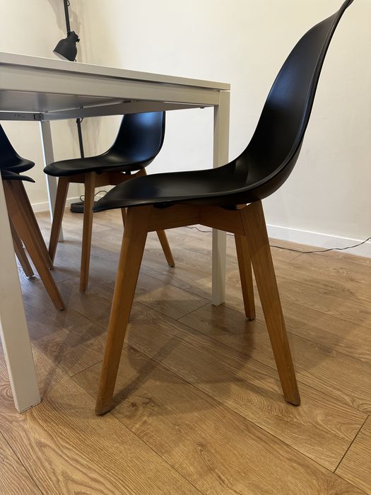 Mesa IKEA com 4 Cadeiras64740610805889123