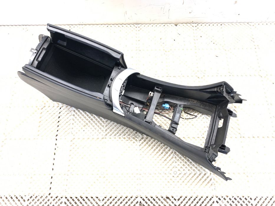 TUNEL ŚRODKOWY MERCEDES GLC SUV A2536804104 KONSOLA
