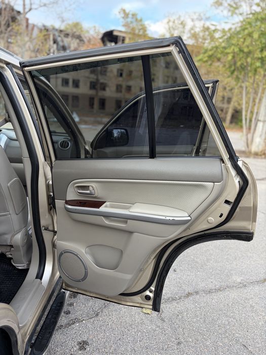 Suzuki Grand Vitara 2.7 V6
