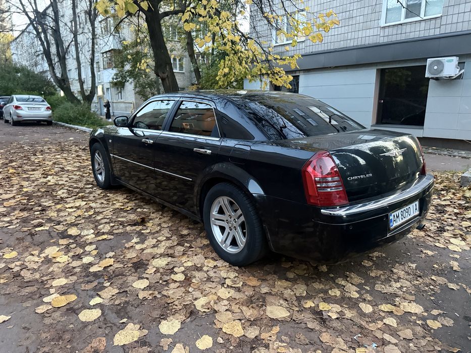 крайслер с300 2,7  газ бензин