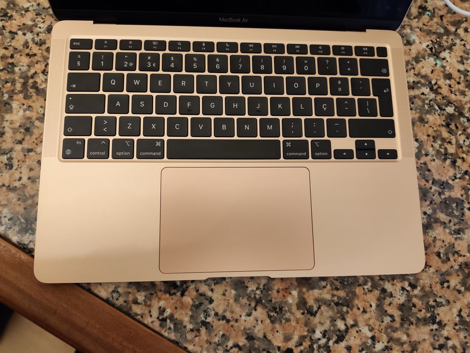MacBook Air M1 2020