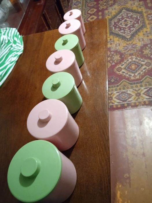 Набор баночек для сыпучих б.у