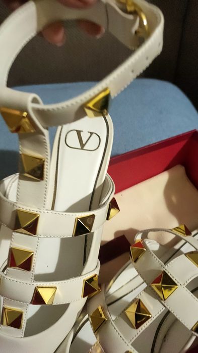 Вечірні мешти брендові на шпильці