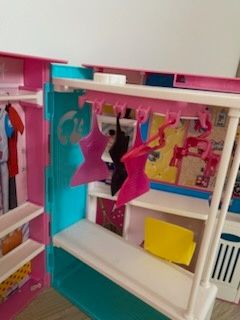 Szafa dla lalek Barbie