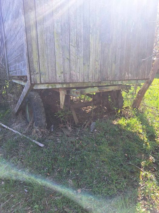 Причіп-платформа (шасі для контейнера, мобільної лазні, будинку)