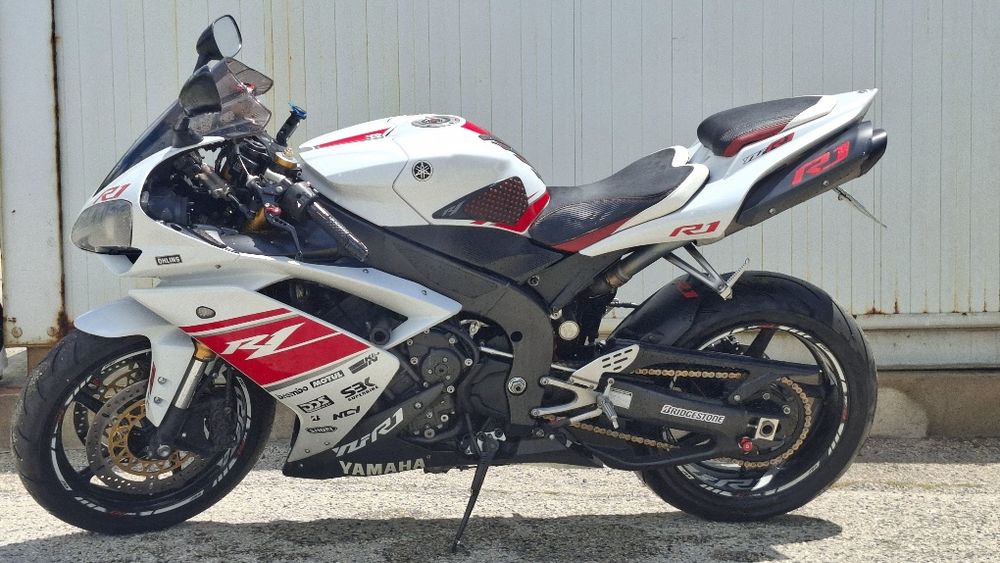 Yamaha yzf R1 2008 impecável
