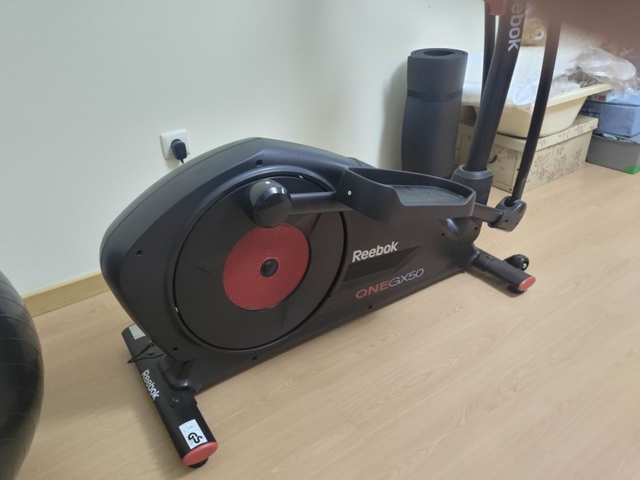 Bicicleta Elíptica Reebok One GX50 excelente estado