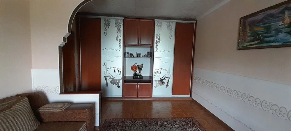Продам добротний 2-о поверховий будинок. Район С.Балашівка.