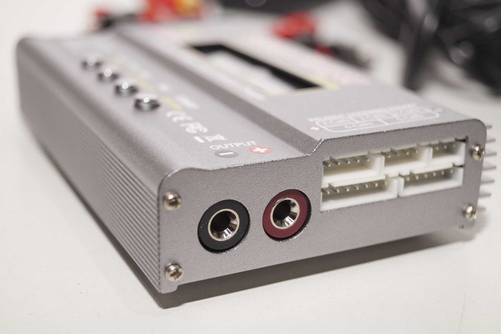 Haisito HB6 Ładowarka LiPo ŁADOWARKA DO BATERII RC z ekranem LED 80W