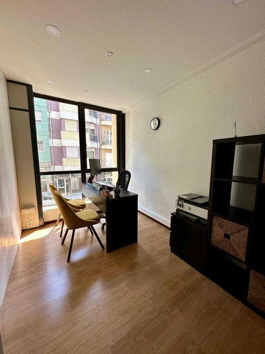 Gabinete arrendamento mensal