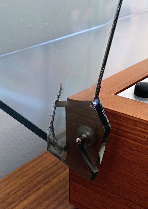 Gira Discos Thorens TD 166 - Célula Shure M75-6S