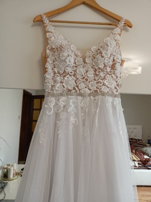 Sprzedam suknię ślubną rozmiar 36/38