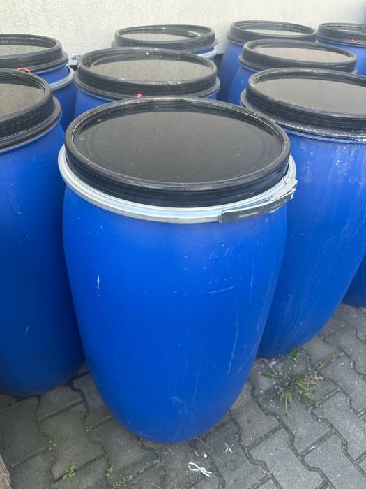 Kompletna beczka z pokrywą i obejmą 150l