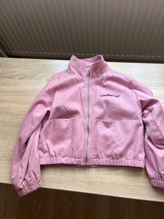 Рожева джинсова курточка