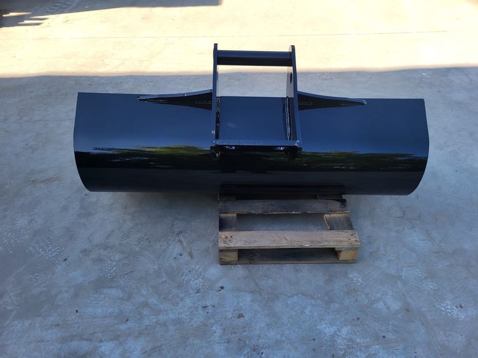 Łyżka skarpowa 150cm do koparki i koparko-ładowarki JCB szybkozłącze