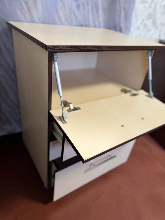 Тумба для майстра манікюру