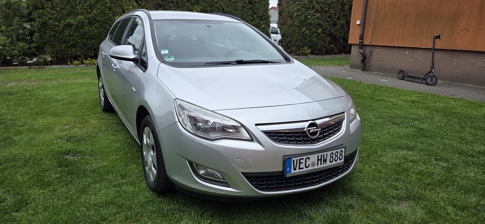 Sprzedam Opel Astra Selection