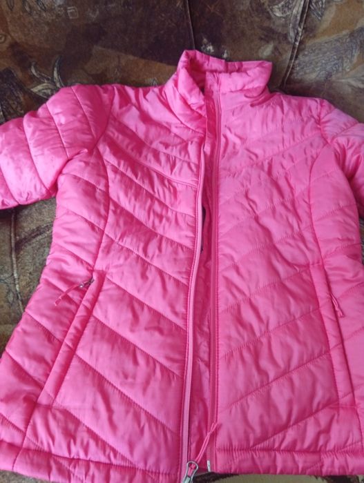 Продам жіночу куртку Коламбія .В гарному стані.