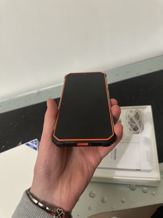 Телефон під ремонт потрібно поремонтувати гніздо