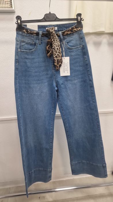 Calca de ganga de senhora perna larga com lenço