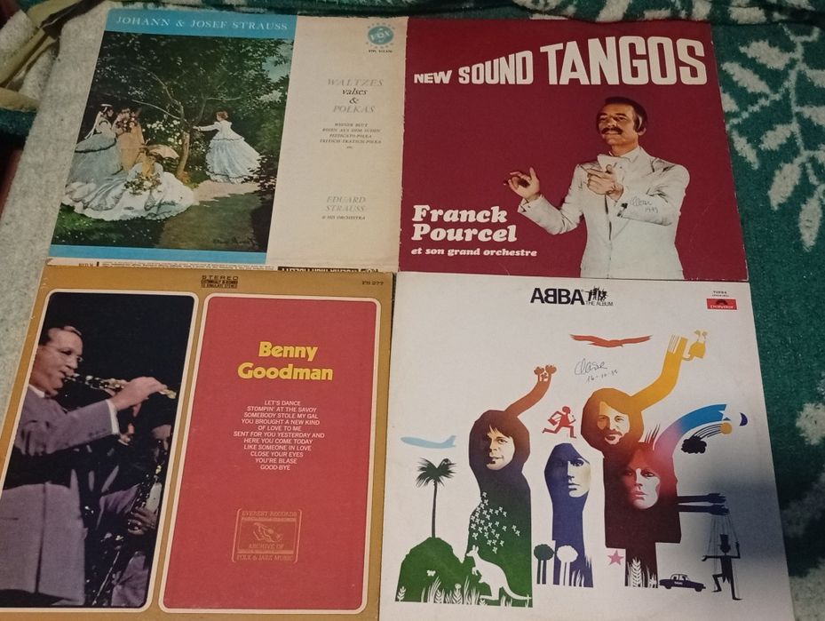 Vendo CDs de vinil vários