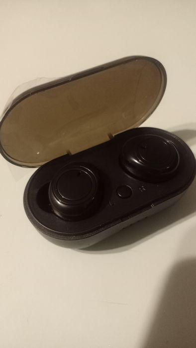 НОВЫЕ наушники беспроводные TWS Y50 Bluetooth 5.0
