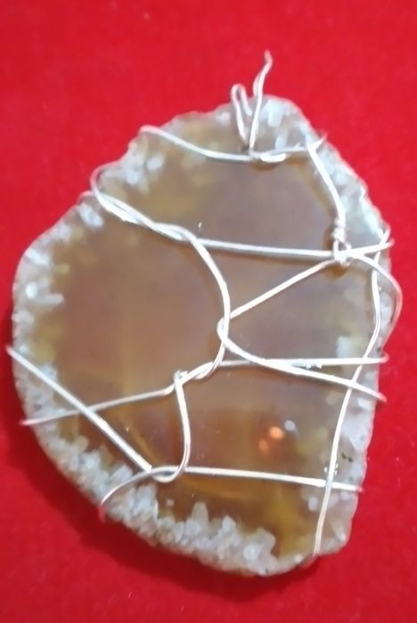 Pendente de ágata irregular polido