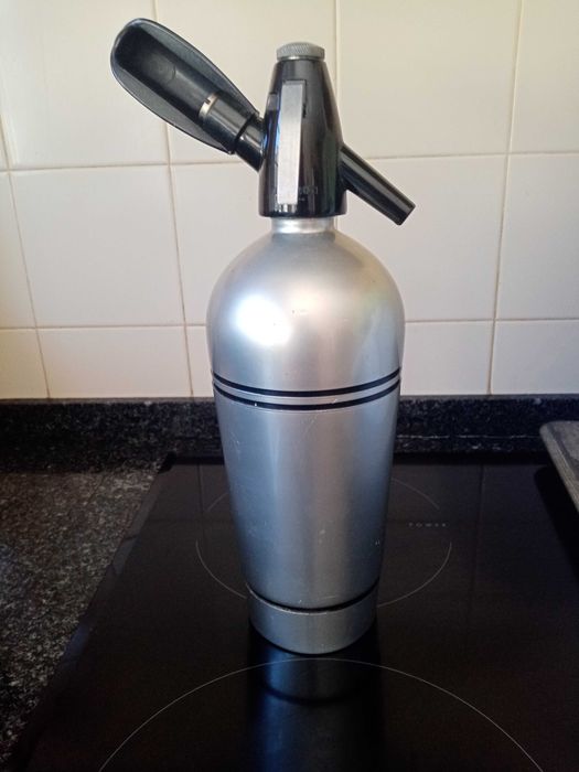 Garrafa de Soda em alumínio