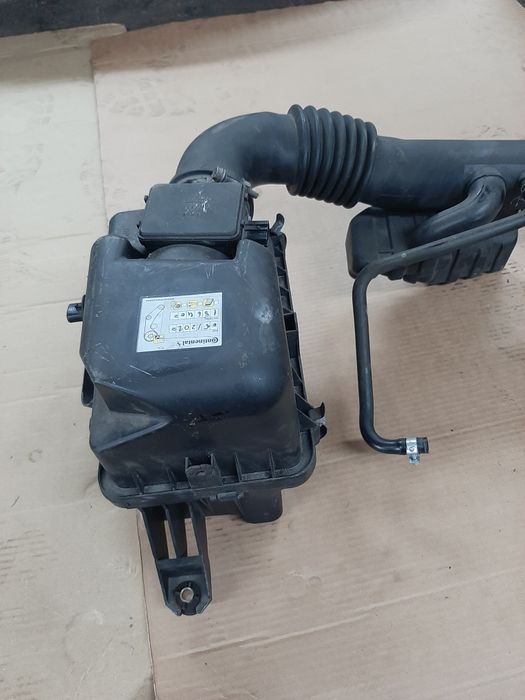 obudowa filtra /przeplywomierz mazda mx5