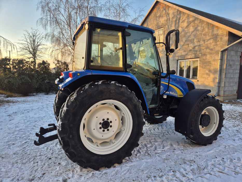 New Holland T5050  100KM