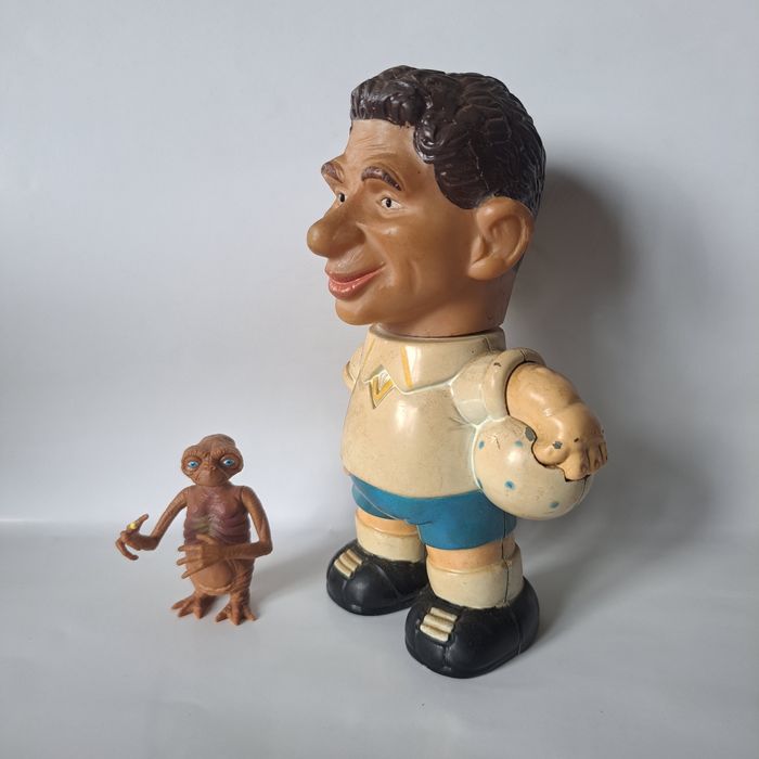 Isqueiro de mesa - jogador de futebol