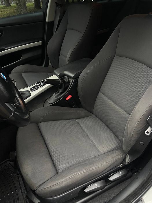 Продам BMW e91 320d