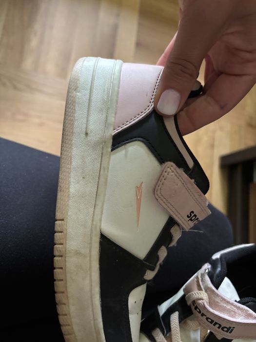 Sprandi sliczne adidasy 33