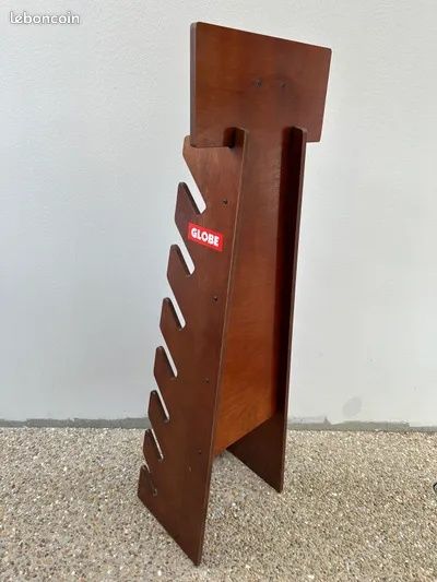 Expositor/rack para 9 sk8's