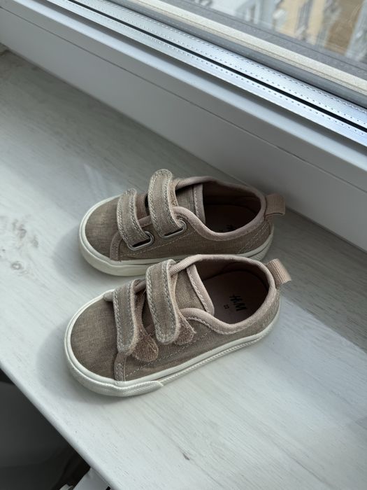 Кеди, мокасини h&m