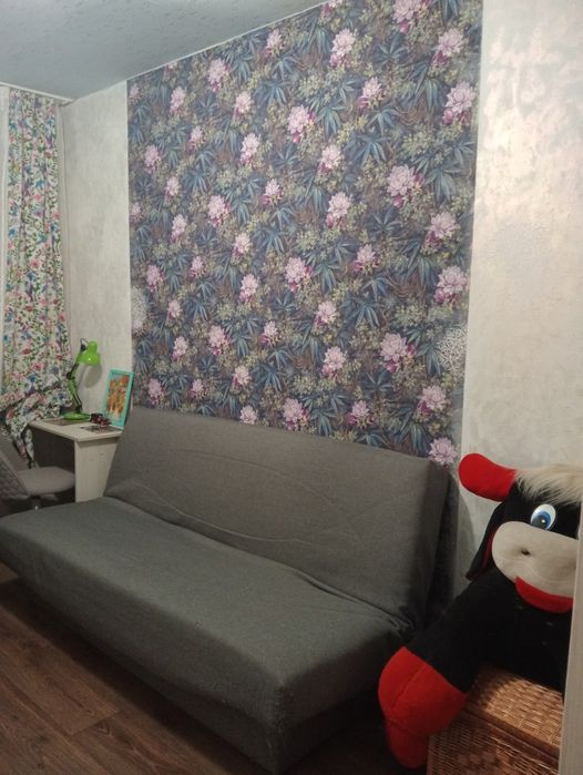 Продається 2-х, кімнатна квартира, вул. Грушевського 17в