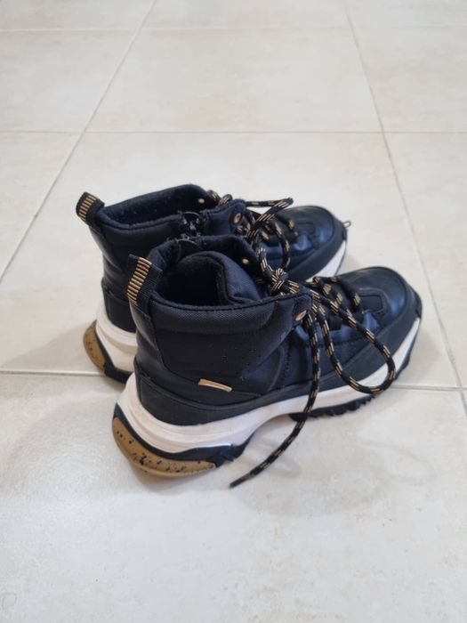Sapatos Zara tamanho 35