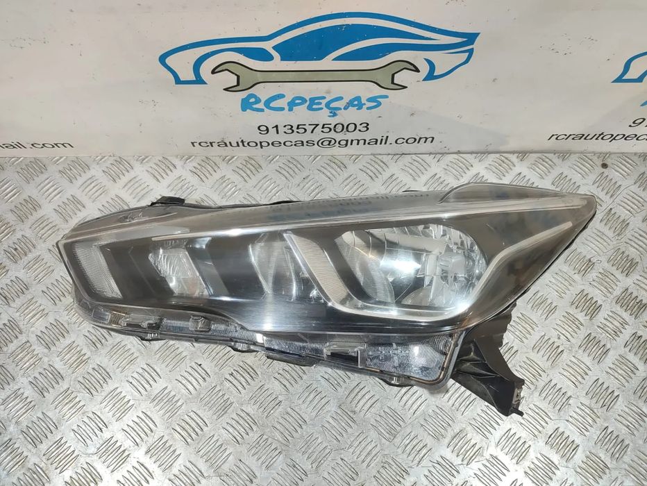 Ótica Esquerda Nissan Micra V 5 K14