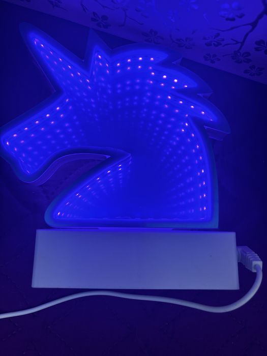 Iluminaria unicornio
