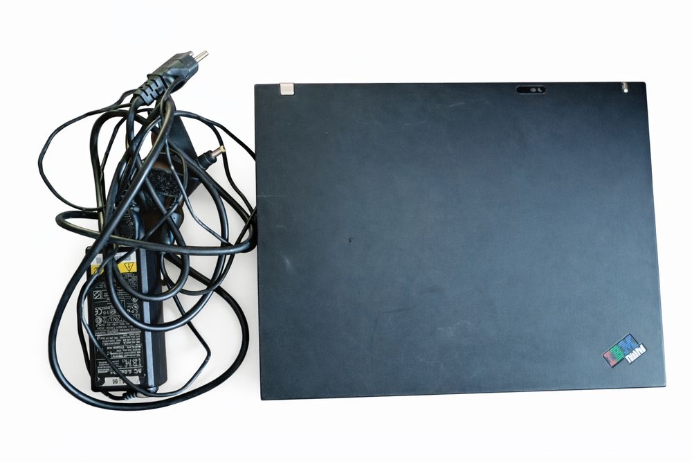 Laptop IBM Lenovo ThinkPad T40 zasilacz bateria dlugo trzyma (104)