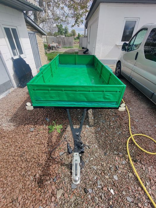 Причеп вантажний, мощний