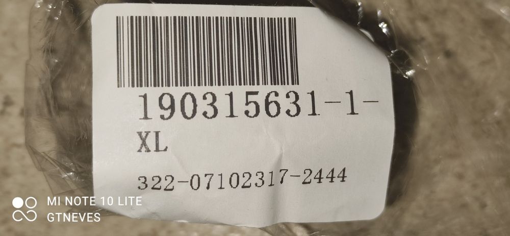 Macacão (Azul com risca branca)