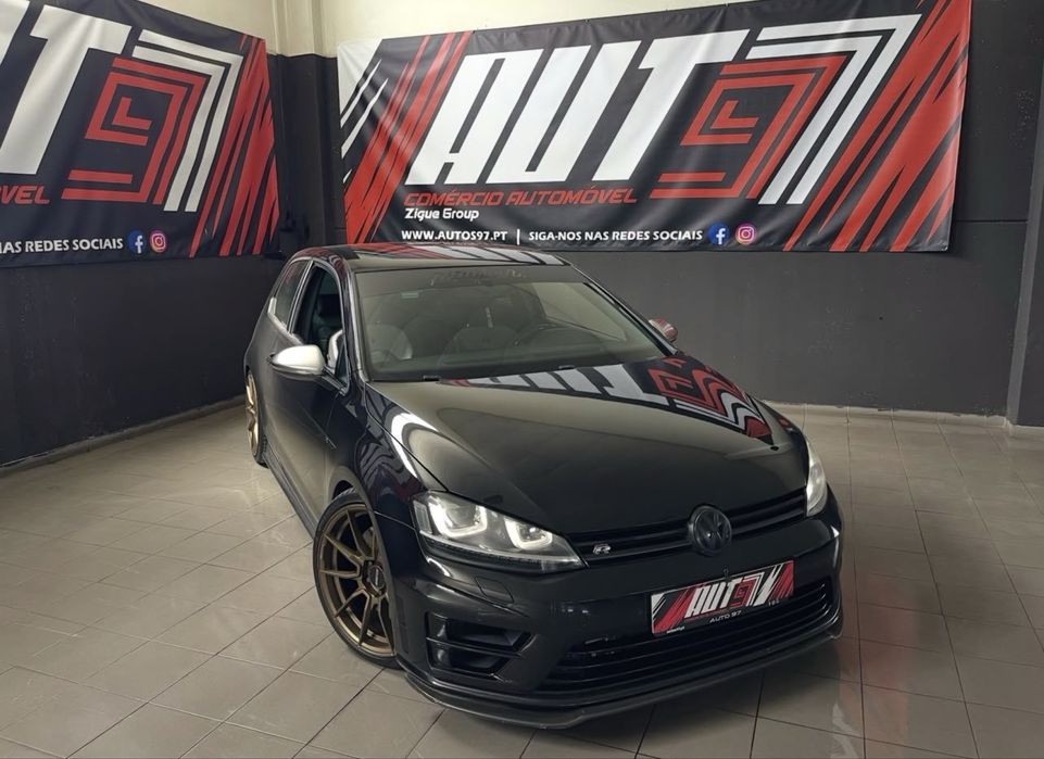 VW Golf VII R 2.0 TSI  300 CV DSG foto 2