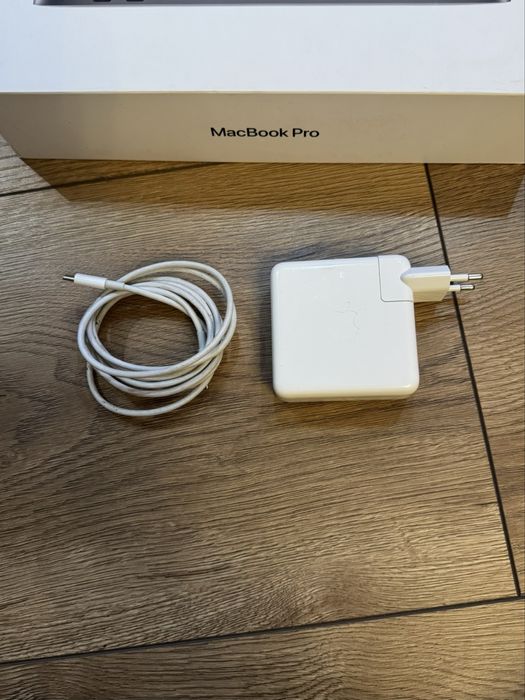 Macbook Pro 13 2019