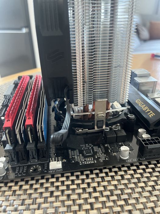 Komputer GTX 1080 i5 7500 16gb ramu