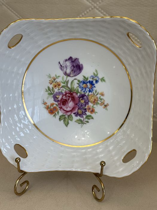 Продажа троек чайных . Германия, Фюстенберг.