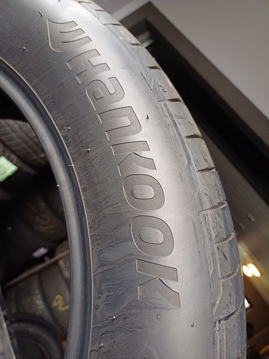 235/55/19 Sprzedam parę opon letnich Hankook