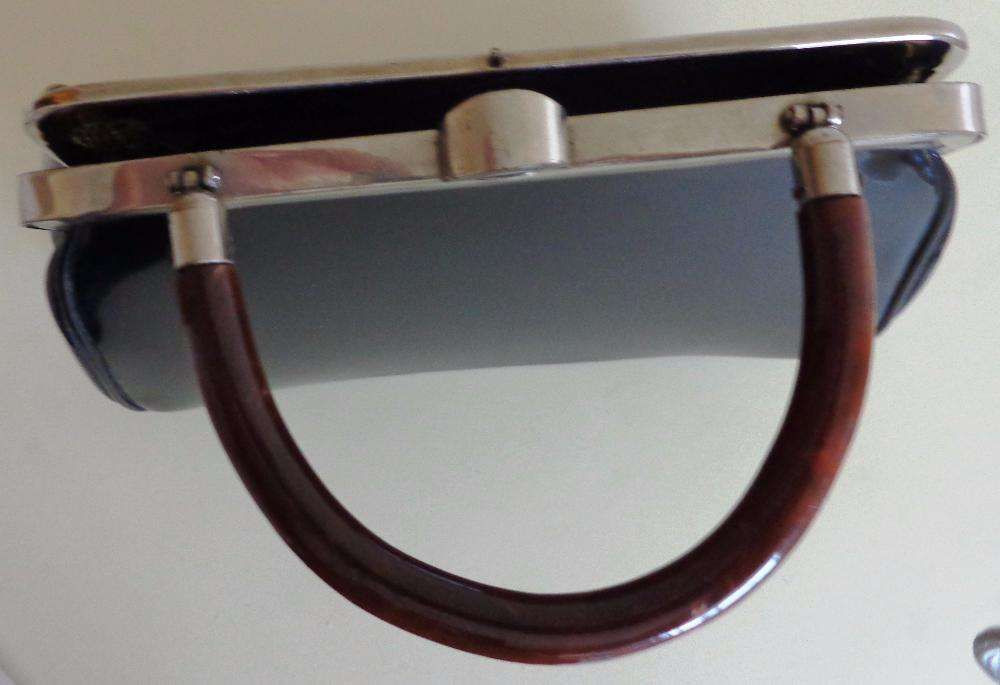 Carteira de senhora em verniz