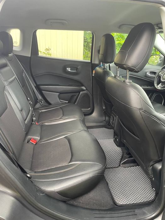 Jeep compass latitude 2018